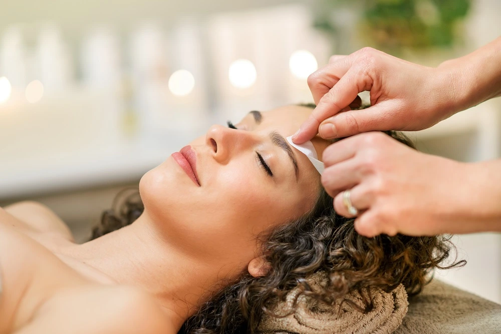 Brow Wax and Tinting by Skin Fit Medical Spa in Lees Summit MO